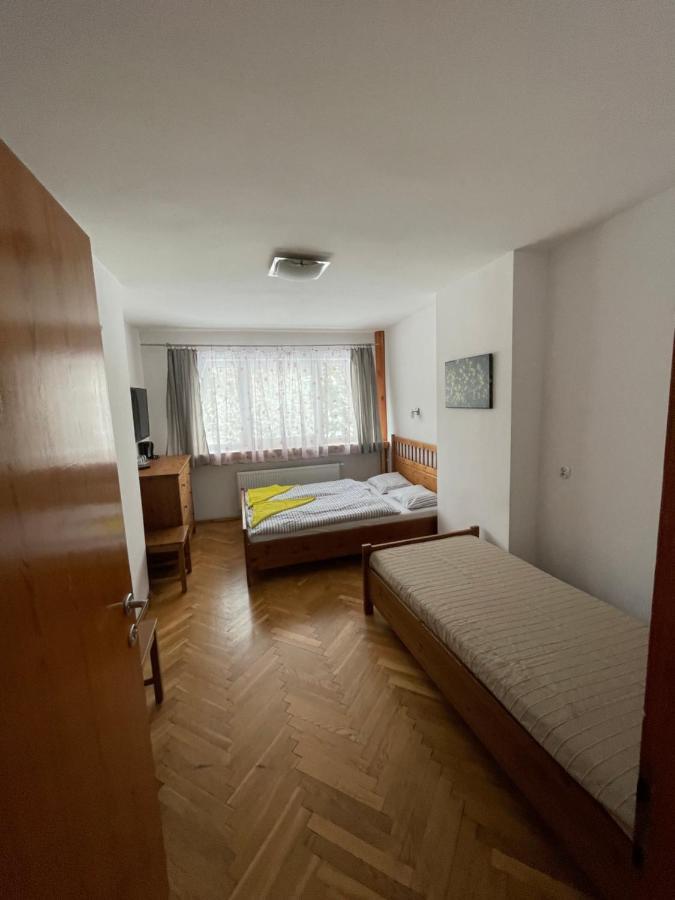 Gosciniec Ozna Hotel Kiczora Buitenkant foto
