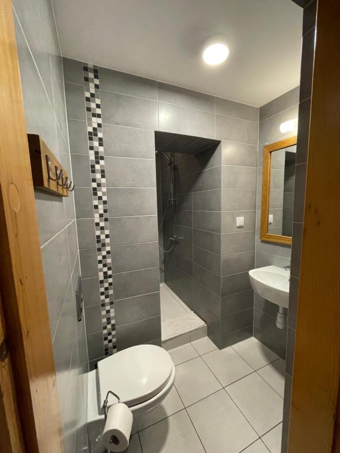 Gosciniec Ozna Hotel Kiczora Buitenkant foto